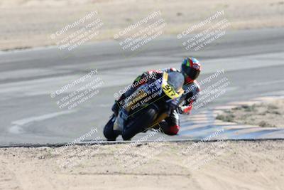 media/Nov-01-2025-CVMA (Sat) [[fc0f7531b8]]/Race 9-Amateur Supersport Middleweight/